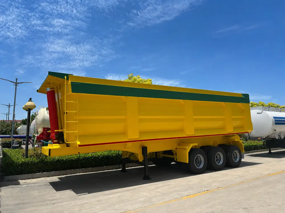 A 3-axle end-dump tipper semi-trailer
