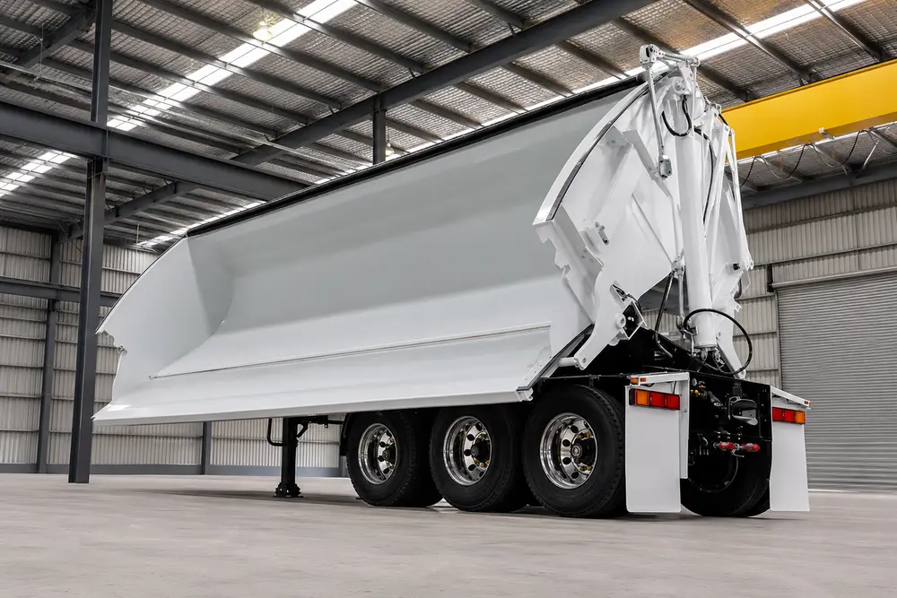 HUAYU side tipper trailer discharging to one side