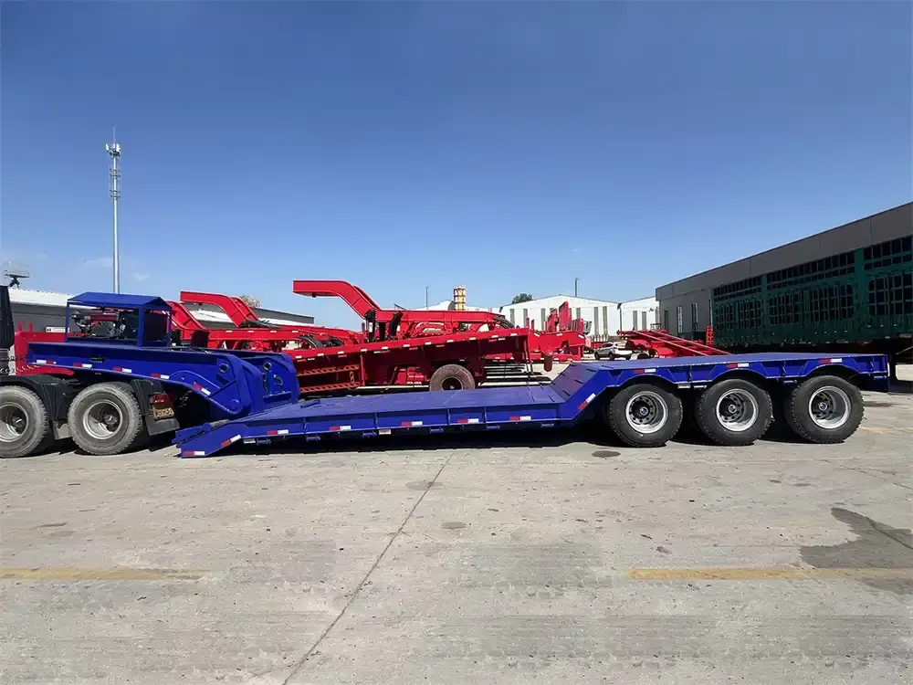 4 Axle RGN Trailer with Detachable Gooseneck