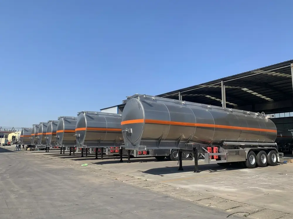 Close-up of 5182 aluminum alloy fuel tanker body showing the smooth surface finish and corrosion-resistant properties