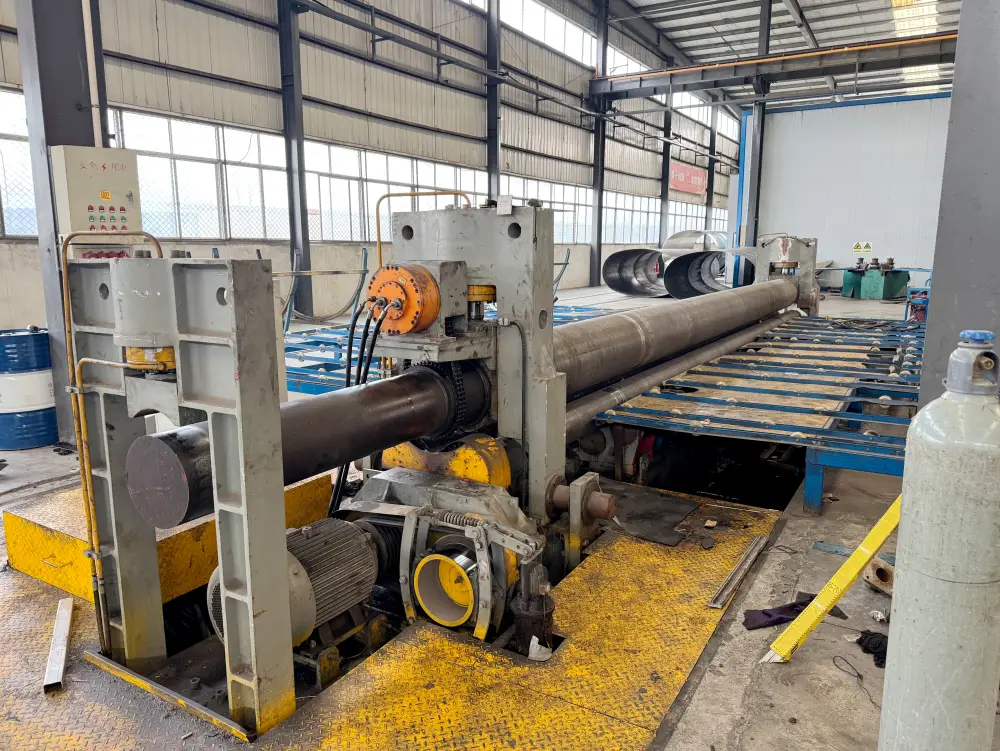 Automatic plate-rolling line forming cylindrical tank body