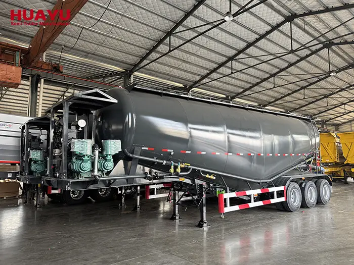 3 Axle 40CBM 50CBM Cement Bulker Trailer