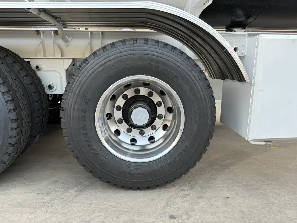 3 Axle Running Gear with Triangle TR668 Tires