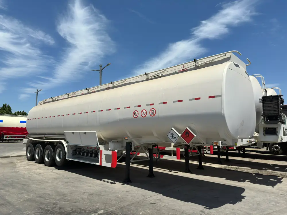 4 Axle 54000L 7 Compartment Fuel Tanker Semi Trailer